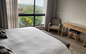 Luxurious 2 Bedroom @ The Regency Hotel